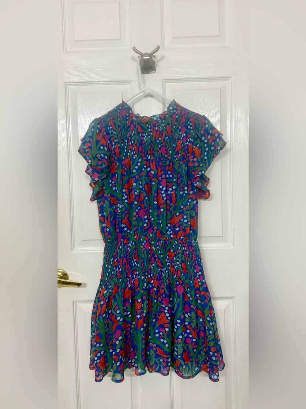 Entro size L Blue Floral Smocked Mini Dress Ruffle Sleeve